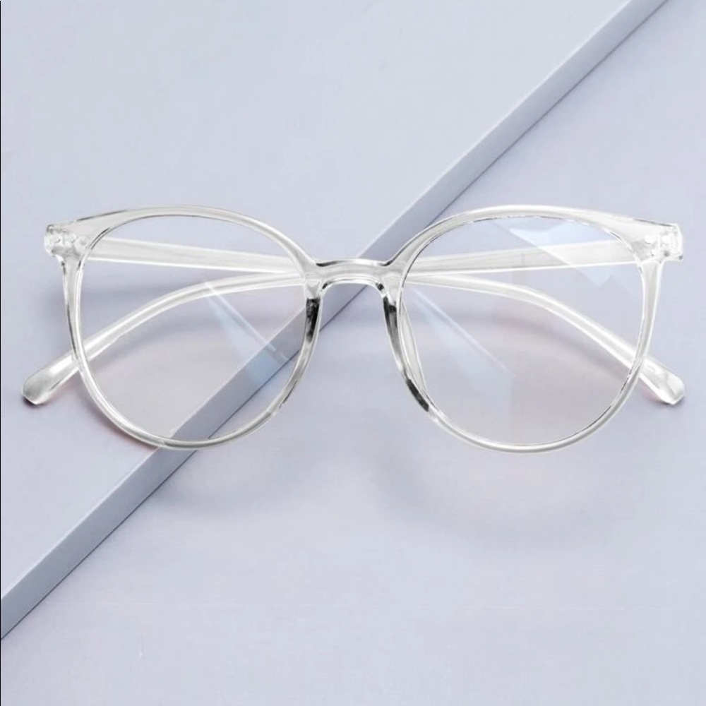 Clear glasses 6/$16